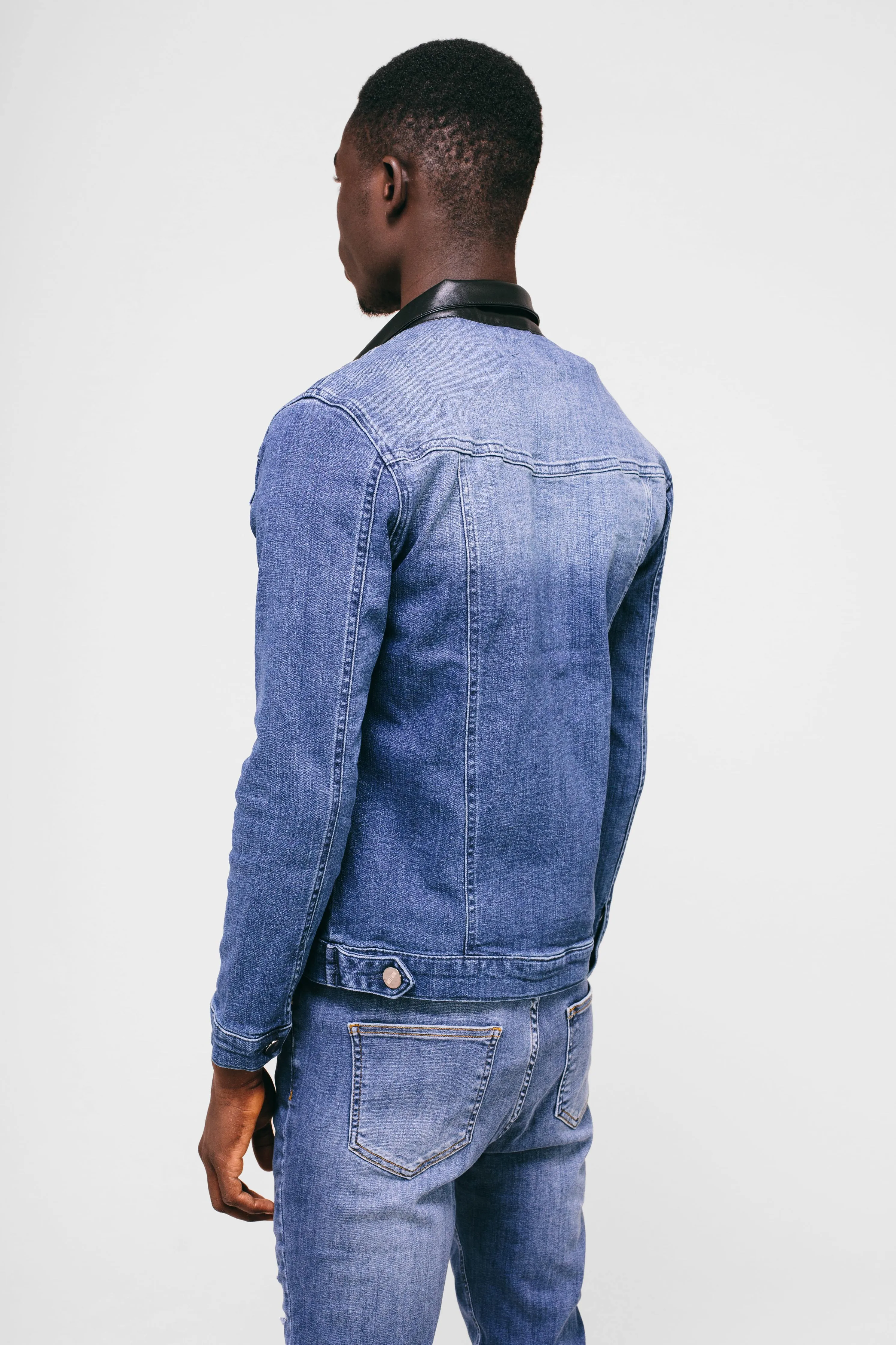 BLUE DENIM JACKET