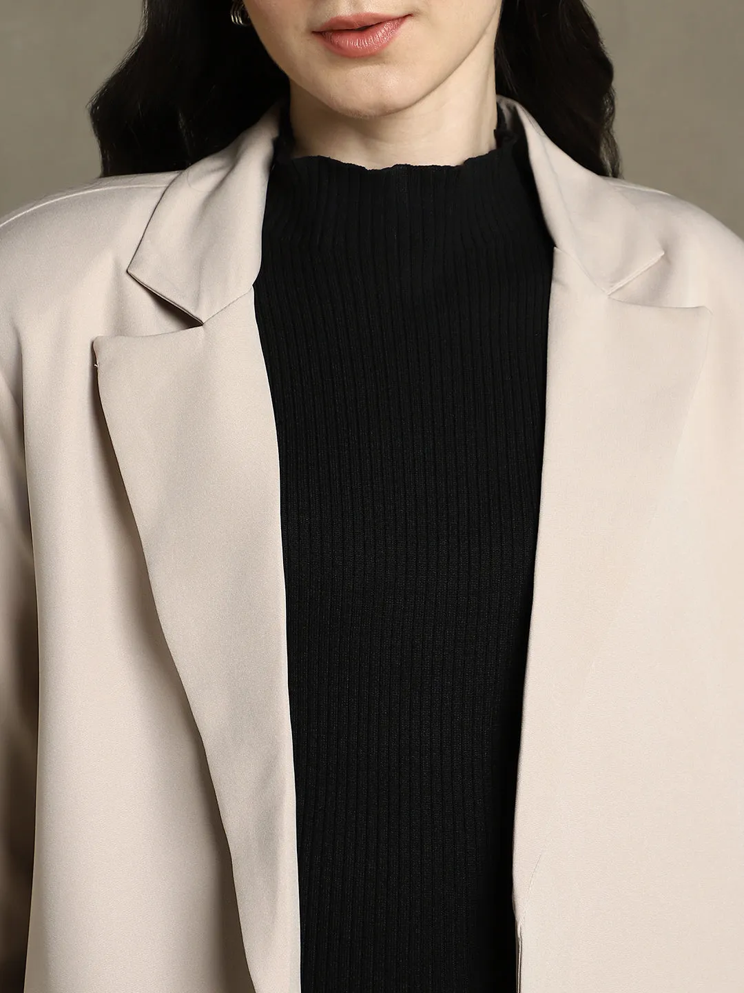 DL Woman Khaki Solid Lapel Collar Full Sleeves Regular Fit Blazer