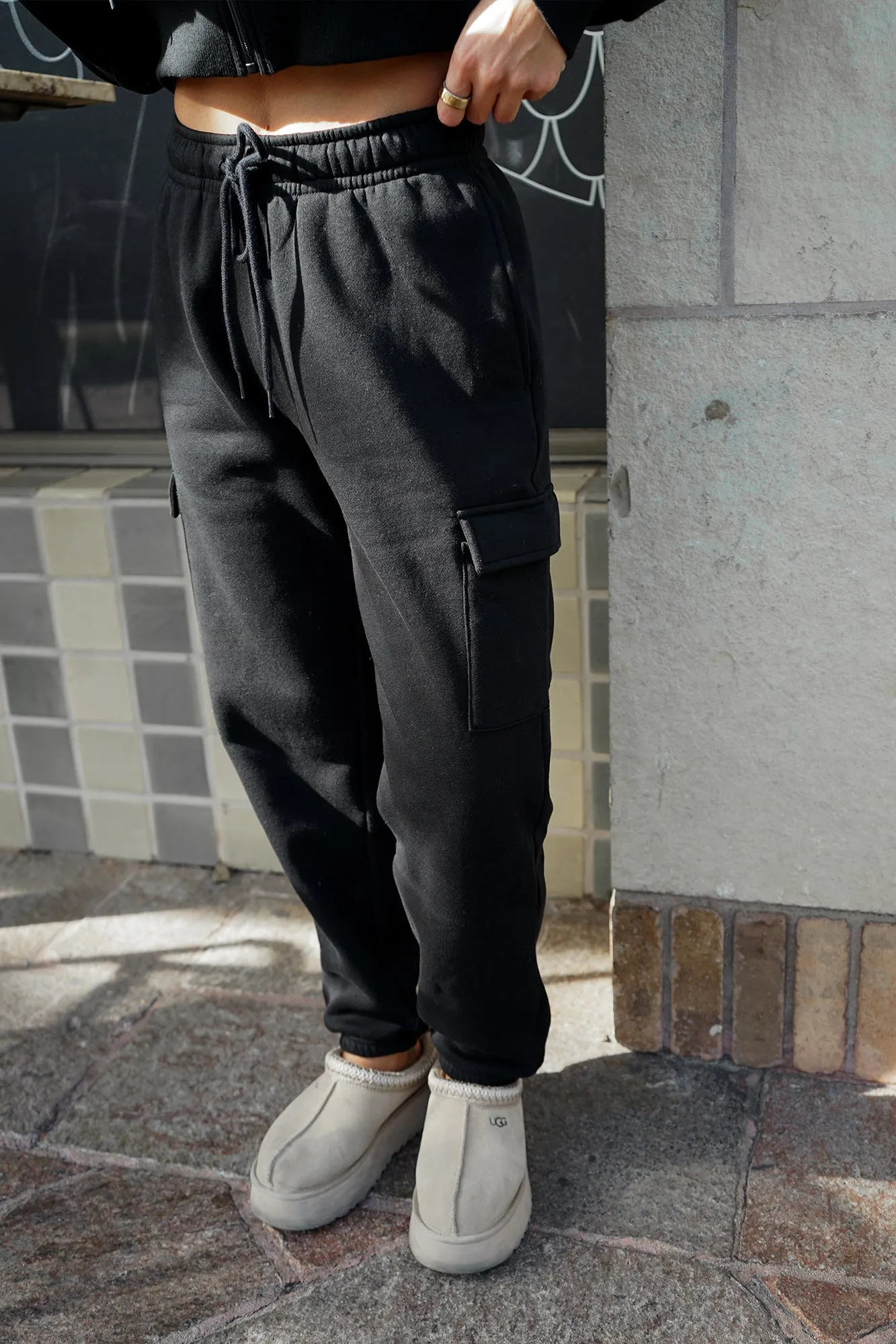 Everyday Cargo Sweatpants - Black