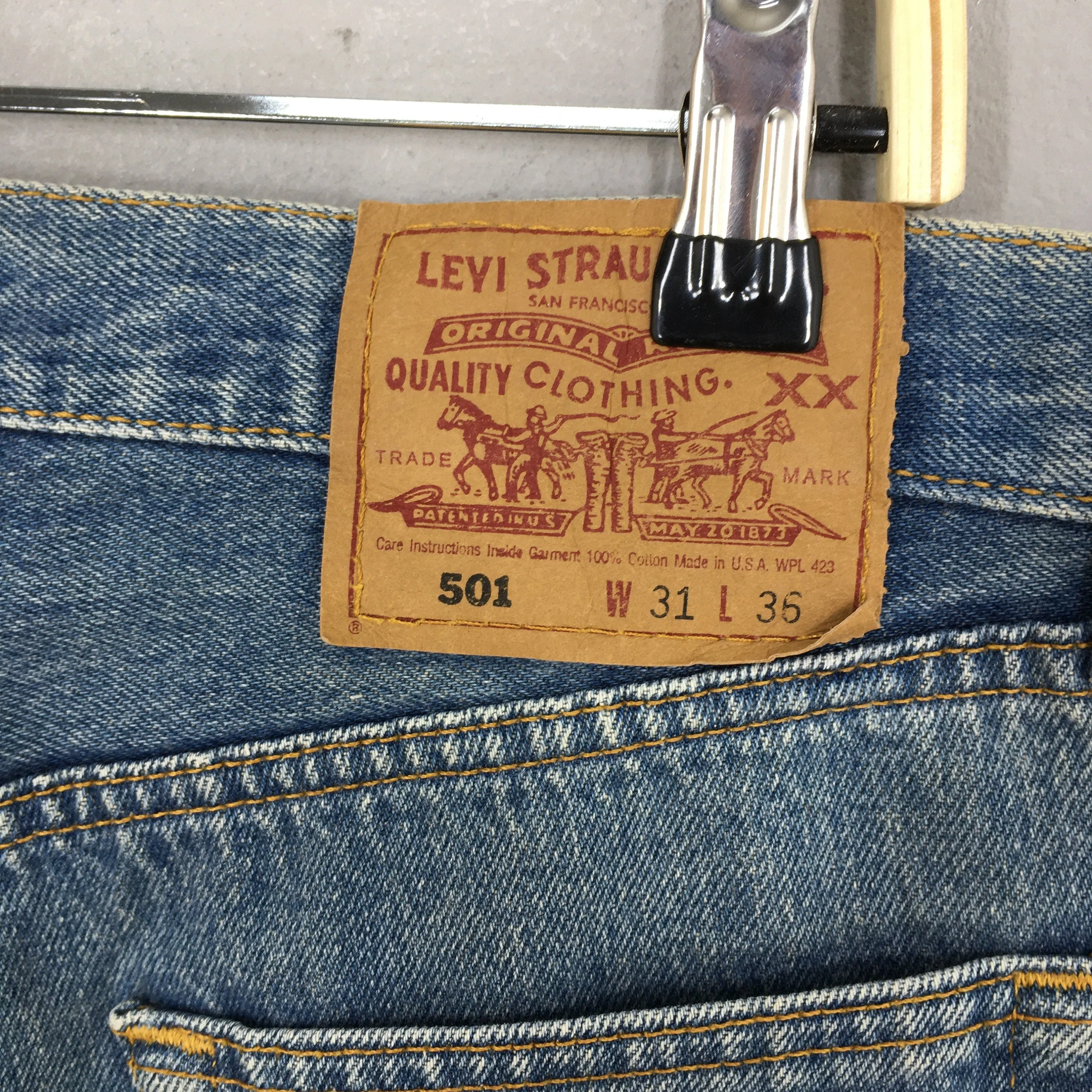 Levi's 501 Faded Blue Light Wash Jeans Size 29x31