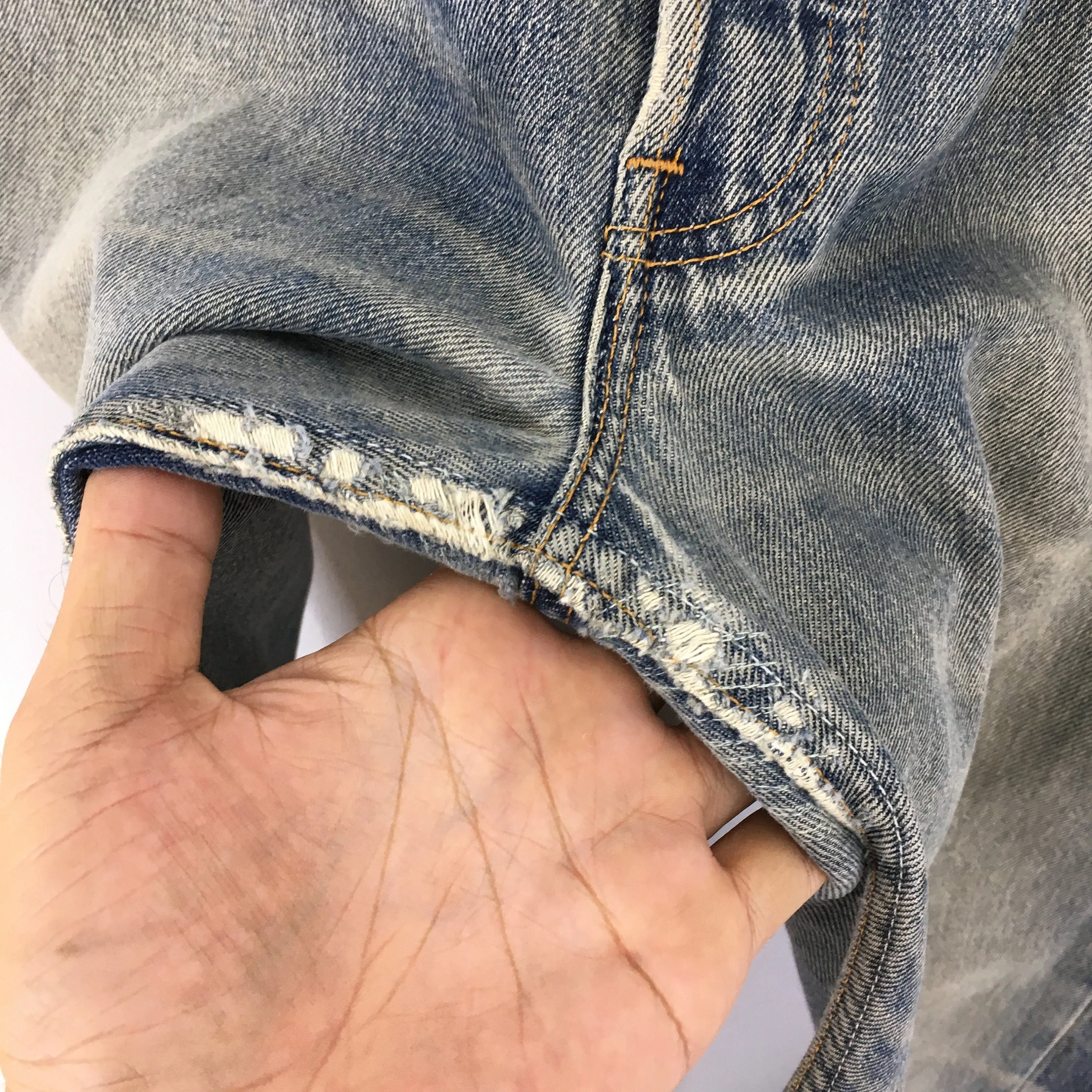 Levi's 501 Faded Distressed Jeans Size 31x29