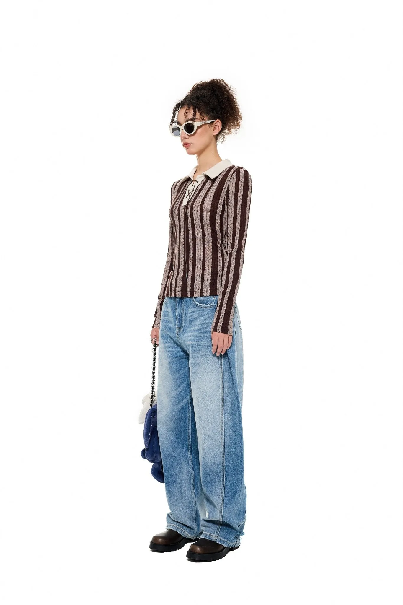 Mid-Rise Boyfriend Jeans in Blue